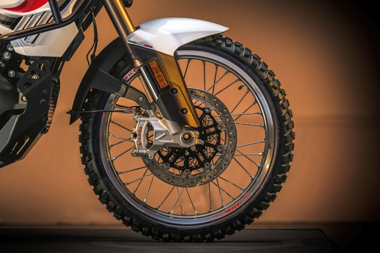 Test ANTEPRIMA - MV Agusta LXP Orioli: lucida follia +VIDEO+